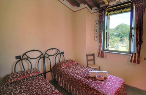 Todi Apartment | Apartment on farm amidst the Umbrian hills