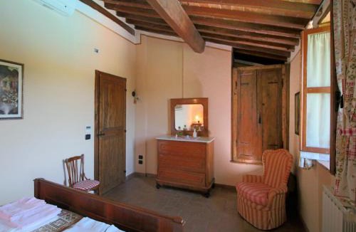Todi Apartment | Apartment on farm amidst the Umbrian hills