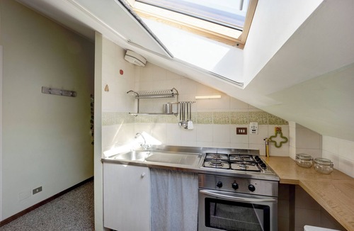 Diano Marina Apartment | Apartment Orizzonte 9 A with Shared Garden & Wi-Fi