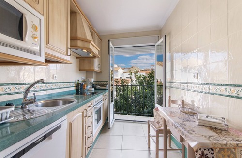 Valverde del Camino Apartment | Apartment 'Pepita Feria' with Balcony, Wi-Fi and Air Conditioning