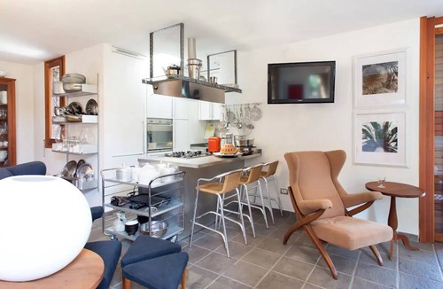 Portisco Apartment | Apartment "Portisco Retreat" on the Sea with Sea View, A/C, Wi-Fi & Terrace