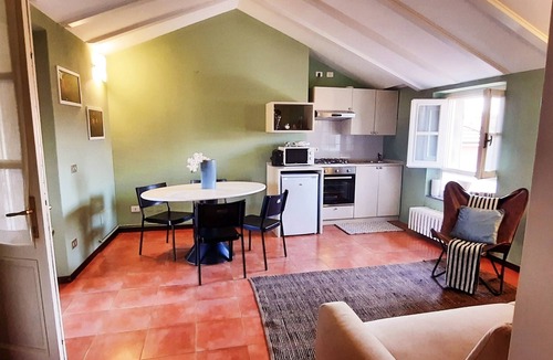 Borgo Ticino Apartment | Apartment-Private Bathroom-Balcony-Allevi