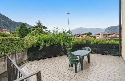 Feriolo Apartment | Apartment Residence Camelie - Mazzini 2 with Mountain View, Garden & Wi-Fi