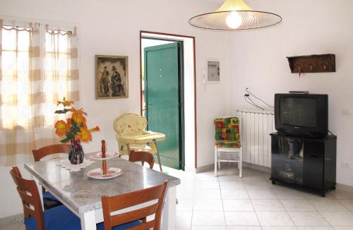 Rossi Apartment | Apartment Rosa by Interhome
