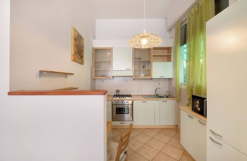 Ponte Nuovo Apartment | Apartment 'Somaré' with Shared Terrace, Wi-Fi and Air Conditioning