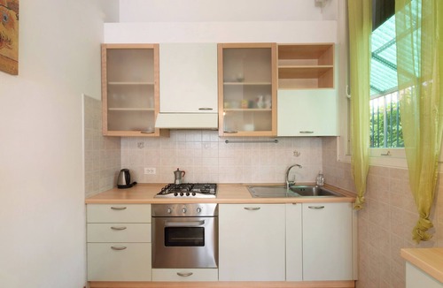 Ponte Nuovo Apartment | Apartment 'Somaré' with Shared Terrace, Wi-Fi and Air Conditioning