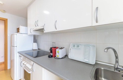 Villamiel de Toledo Apartment | Apartment 'Toledo Ciudad De Las Tres Culturas' with Mountain View, Wi-Fi and Air Conditioning