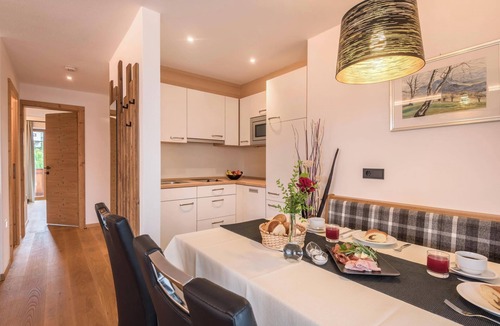Albions Apartment | Apartment "Talblick" with Mountain View, Wi-Fi, Balcony & Garden