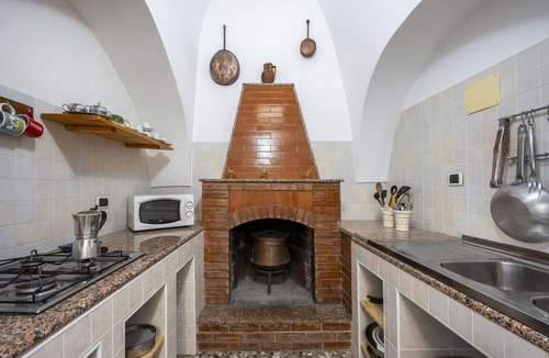 Impalata Apartment | Apartment 'Trullo' with Shared Pool, Private Terrace and Wi-Fi