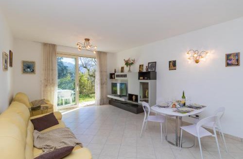Tremezzo Apartment | Apartment Tulipani 2