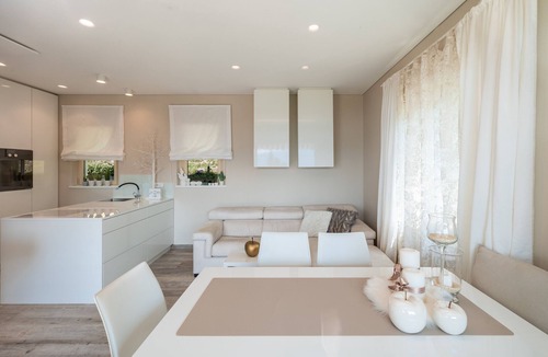 Gargnano Apartment | Apartment 'Wieser Garda Lake' with Lake View, Wi-Fi and Air Conditioning