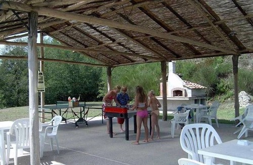 Fauglia House | Apartment with 3 bedrooms, 1 bathroom and garden with furniture and bbc