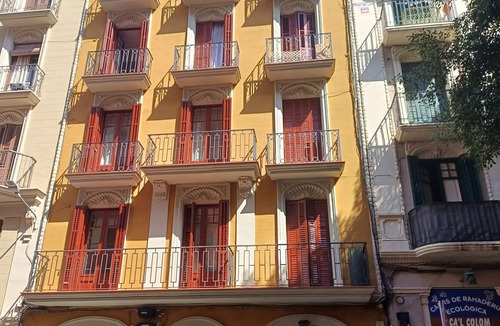 El Poble-sec Apartment | Apartment with character in the great neighborhood of Poble Sec