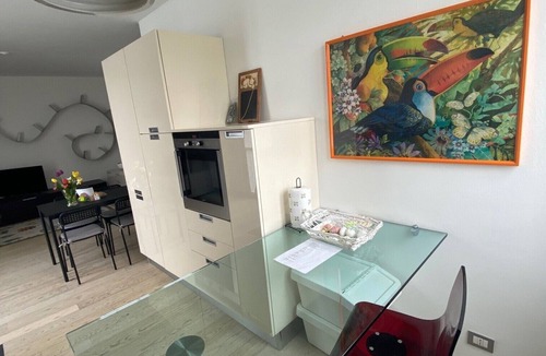 Porto Ceresio Apartment | Apartment with lake view for a relaxing vacation