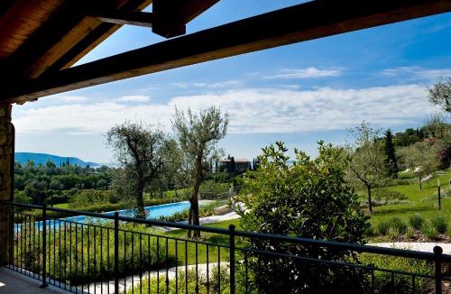 Cecina Apartment | Apartments Golf Bogliaco