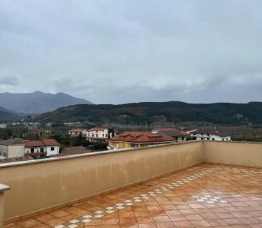Telese Apartment | Appartamento accogliente con terrazzo panoramico