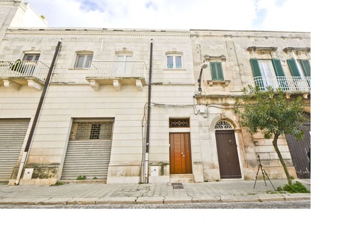Ostuni Apartment | Appartamento Ambra con balcone by Wonderful Italy