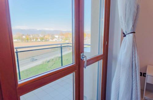 Grugliasco Apartment | Appartamento comodo a Mirafiori - Santorelli Home