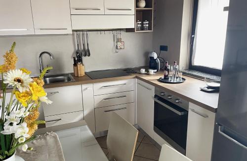 Arona Apartment | Appartamento Riviera