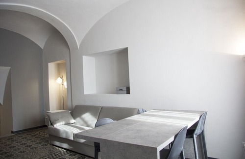 Belgirate Apartment | Appartamento Terra - La Dimora del Glicine
