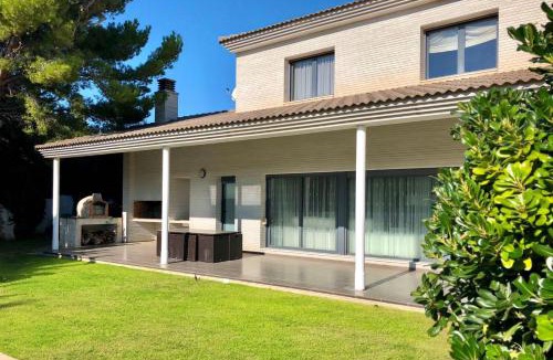 L'Hospitalet de l'Infant Villa | ARENDA Villa Perla