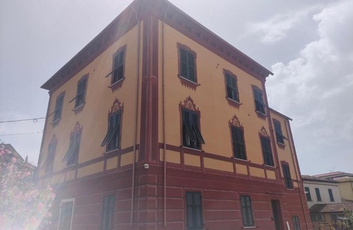Sarzana Apartment | Aris- Eleganza in centro!