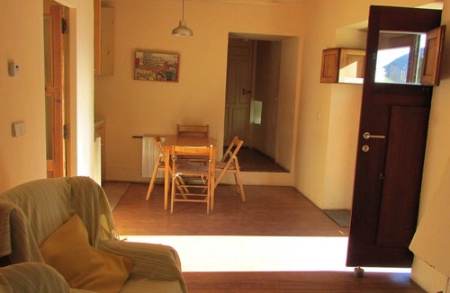 Cuevas de Vinayo Cottage | Arroyo House for 4 people
