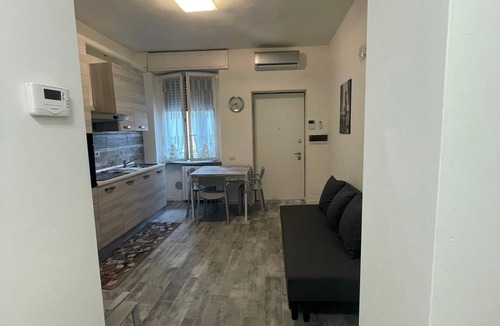 Carugate Apartment | "At Laura's House"
