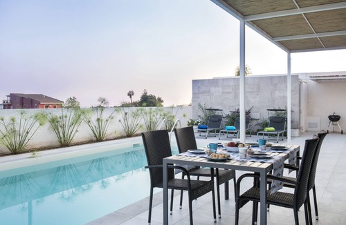 Ragusa Villa | At the home of Giò, villa with pool