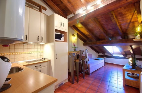Old Town Apartment | Attic with sloping ceilings, with charm, fully equipped, in the heart of the old town