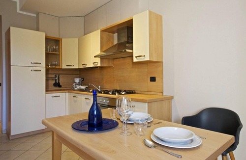 Verbania Apartment | Attractive apartment in a palazzo from the 17th century. Right on the lake promenade