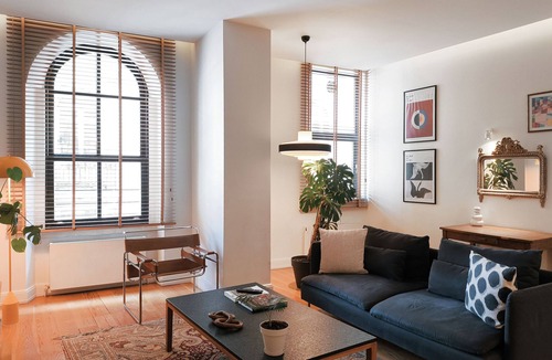 Pera Apartment | Authentic Galata Vibe: Unique Design Suite !