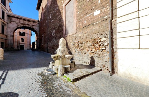 Esquilino Apartment | Authentic Roman - Colosseum area, Fabulous Apart, Terrace, Wifi, Aircon