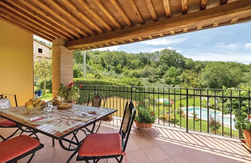 Guardea House | Awesome home in Guardea TR