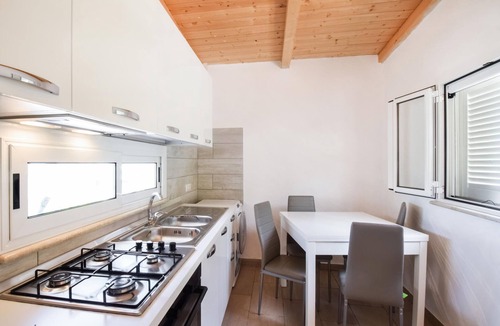 Mondragone House | Awesome home in Mondragone