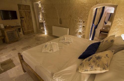 Cavusin Hotel | Azure Cave Suites - Cappadocia