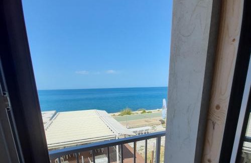 Marina di San Vito Bed & Breakfast | Azzurromare