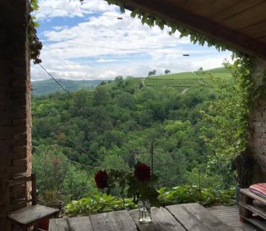 Serralunga d'Alba Bed & Breakfast | B&B acaso