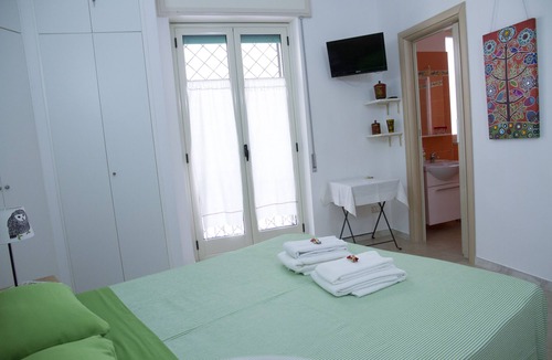 Crotone Bed & Breakfast | B&B Castello - Crotone: rooms and apartments near the promenade