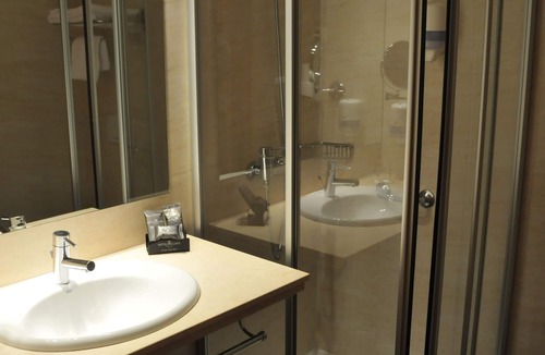 Valls Hotel | B&B HOTEL Tarragona Valls
