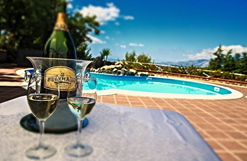 Sessa Aurunca Other | B&B in a farmhouse, room with private access to the swimming pool, a few km from the sea