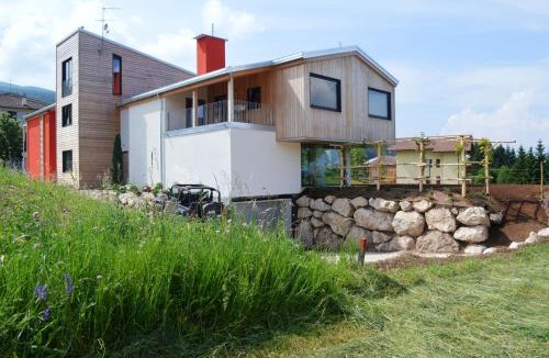 Amblar-Don Bed & Breakfast | B&B Lupo