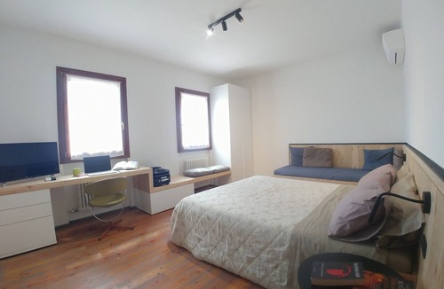 Pieve di Soligo Bed & Breakfast | B & B Mirò - Just like your home, in safety.