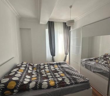 Pendik Apartment | Balcony , Pool, In Nature