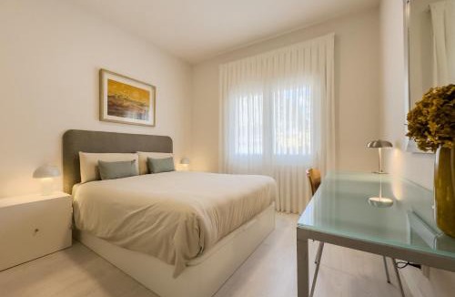 Collblanc y La Torrassa Apartment | Barcelona Aura Apartments