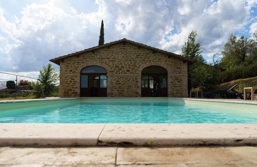 Valfabbrica Apartment | Basilico, Agriturismo Ca'Mazzetto, Organic farmhouse in Franciscan peace trail