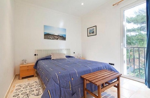 Port de la Selva Apartment | Beachfront Tamariua Costa Brava