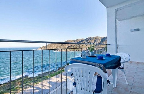 Port de la Selva Apartment | Beachfront Tamariua Costa Brava