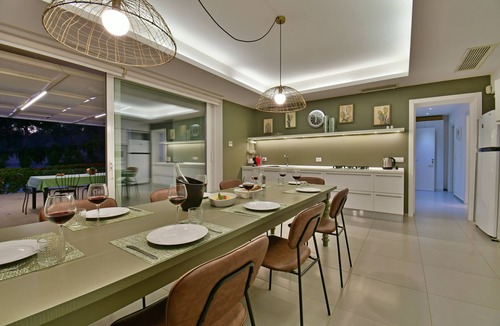 Ragusa Villa | BEACHSIDE, LUXURY APARTMENT