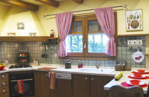 L'Hospitalet de l'Infant Villa | Beautiful and quiet villa near beach. Large garden, fenced pool and barbecue